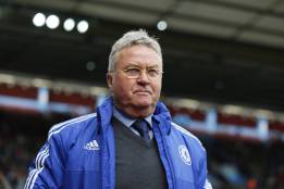 Hiddink advierte a Conte: "El banquillo del Chelsea es difícil"