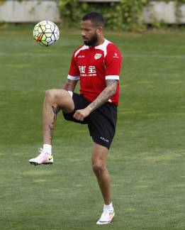 Bebé: "No miro a los demás: el Rayo está bien y no va a bajar"