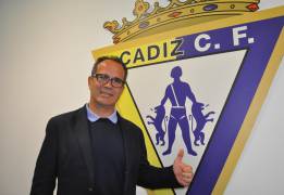 Álvaro Cervera, técnico del Cádiz tras la salida de Claudio