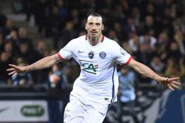 Zlatan mete a un gris PSG en la final de la Copa de Francia