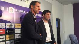 El entrenador Alberto López, durante un partido del Alavés.