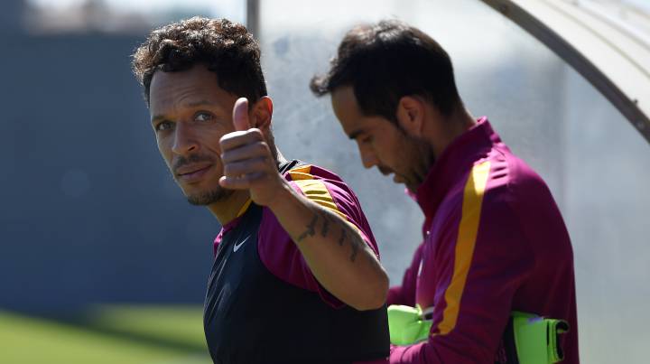 Barcelona defender Adriano Correia accused of tax fraud