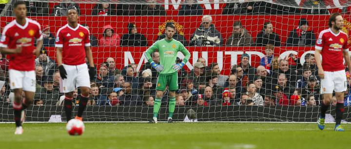 Los jugadores del Manchester United, durante un partido de Premier League.