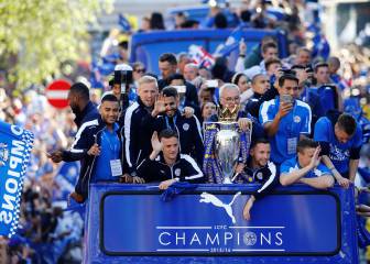 El Leicester celebra el título ante 200.000 aficionados