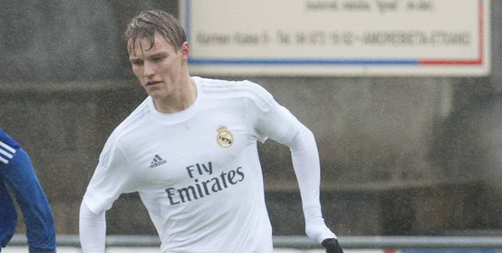 El UCAM golpea primero y el Castilla se aferra al Di Stéfano