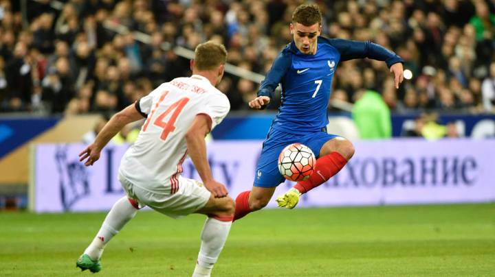 Evra: "¿El francés más talentoso? Griezmann; Pogba se enfadará"