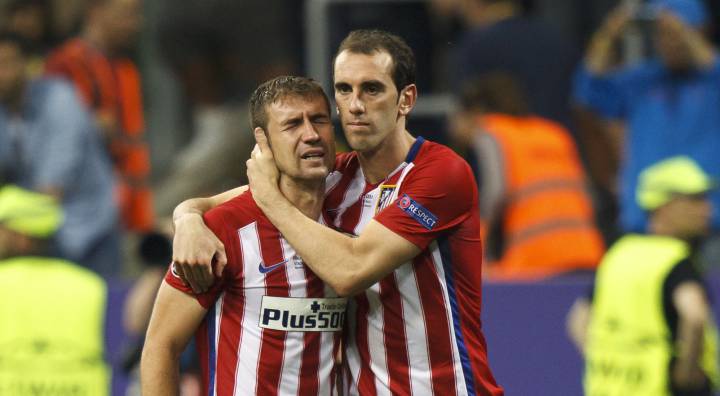 Godín: “It’s a big blow, but we’ll pick ourselves up”