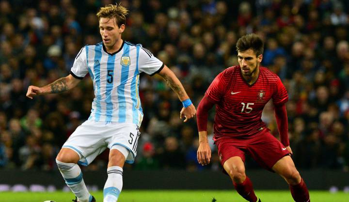 El centrocampista de Argentina, Lucas Biglia, no jugará la Copa América.