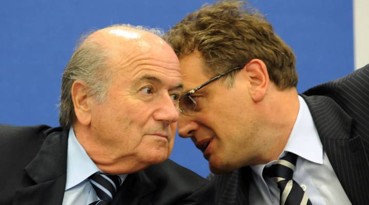 Investigación FIFA: Blatter y Valcke se enriquecieron con 55 millones de euros en 5 años