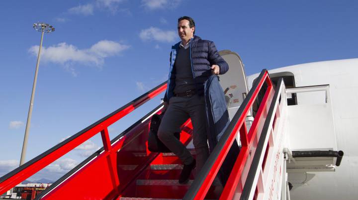Unai Emery in Qatar to meet PSG officials
