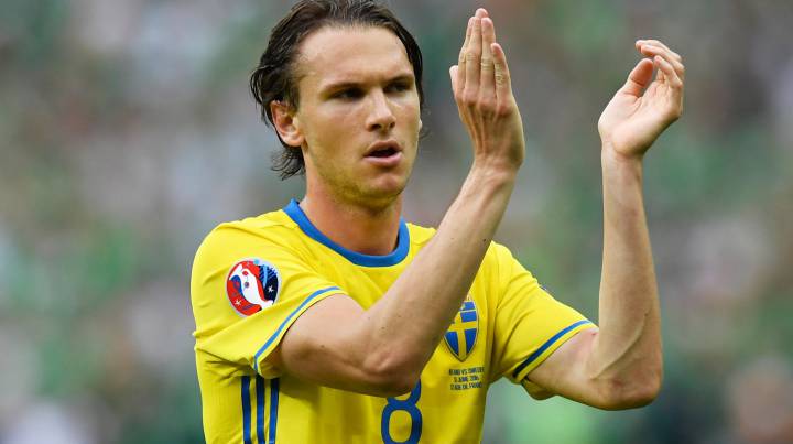 Ekdal, sobre Chiellini: "En el campo puede ser un cerdo"
