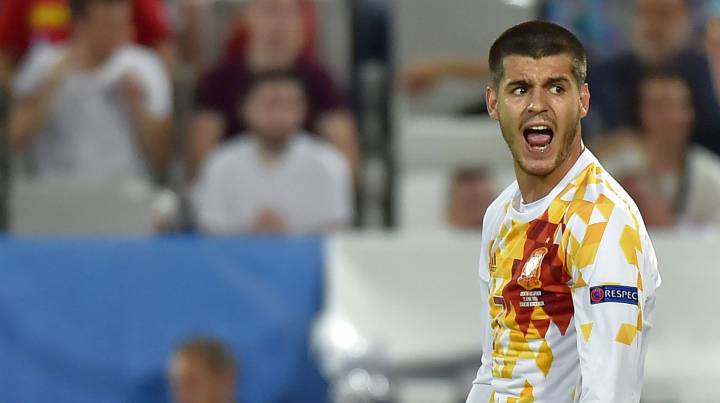 Morata: "The Juve defenders have told me to wear a helmet"