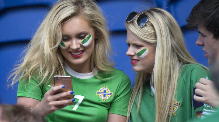 Pasan cientos de hinchas norirlandeses sin entrada