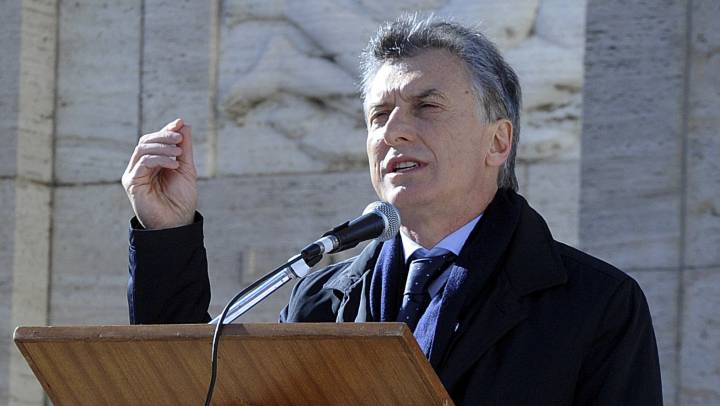 El presidente argentino llamó a Messi para pedirle que se quede