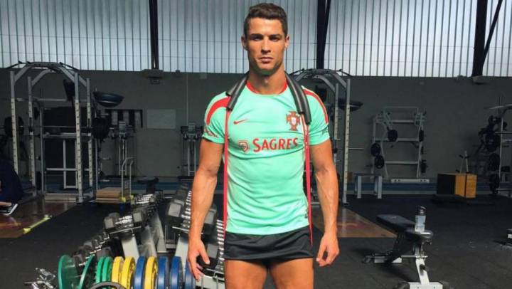 En Inglaterra alucinan con las piernas de Cristiano Ronaldo