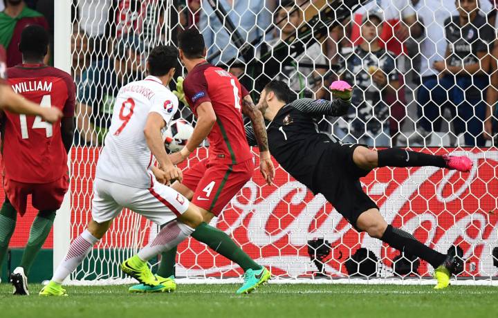 Lewandowski hace el gol más rápido de la Eurocopa 2016