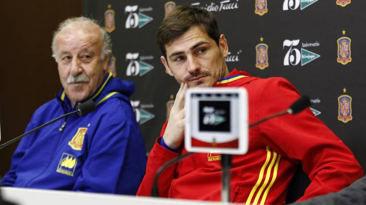 Del Bosque: "Iker Casillas estuvo bien con sus compañeros y así, así con el cuerpo técnico"