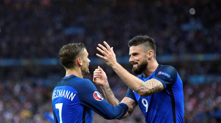 Francia despierta a Islandia de su sueño y avanza a semifinales