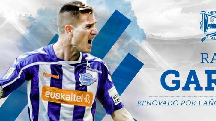 Raúl García renueva una temporada con el Alavés
