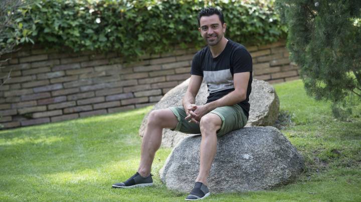 Xavi: “El éxito del Barça es mantener contento a Leo Messi”