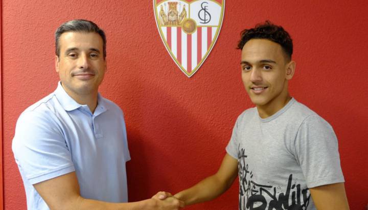 El medio francés Boutobba firma cuatro campañas con el Sevilla