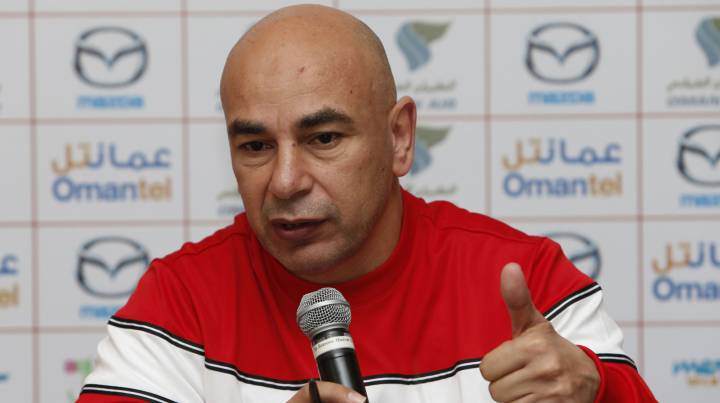 Arrestan al exjugador Hossam Hassan por pegar a un fotógrafo