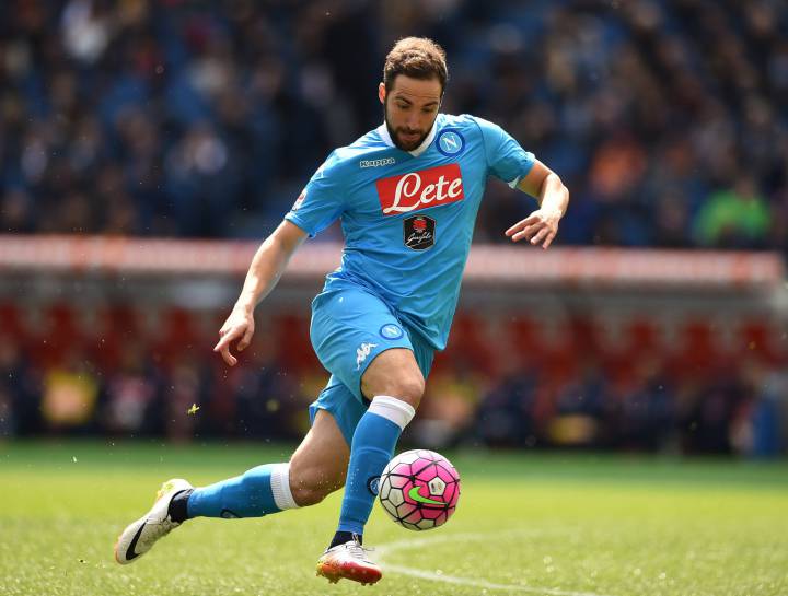 “La Juventus me dijo que no paga la cláusula de Gonzalo Higuaín"