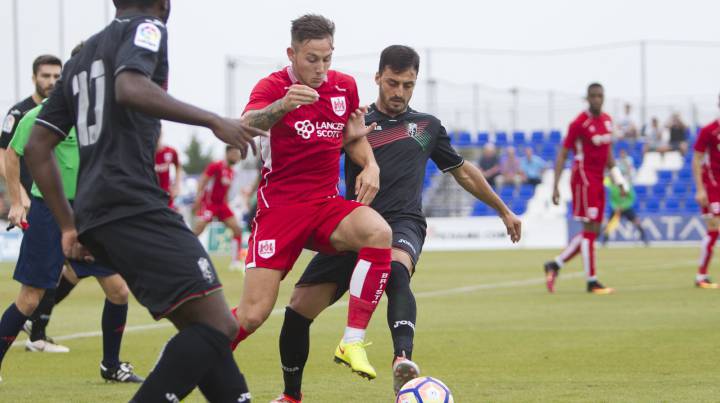 El Granada supera al Bristol con goles de Silva y Machís