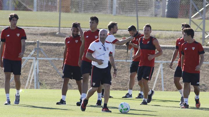 El Sevilla de Sampaoli prepara con todo la Supercopa