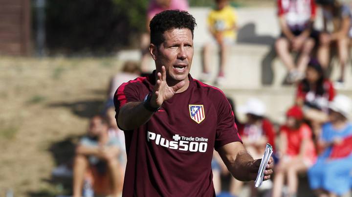 Argentina propone compartir a Simeone con el Atlético