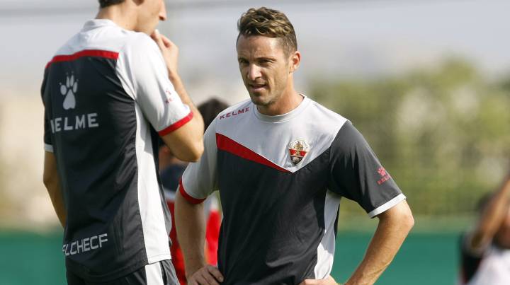 Albacar hará la pretemporada para convencer a Toril