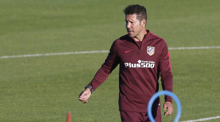 La AFA planea reunirse en agosto con Simeone y Sampaoli