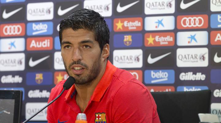 Luis Suárez: "Messi's being persecuted a little"