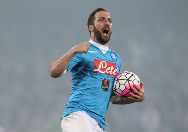 Higuaín será el cuarto fichaje más caro en la historia