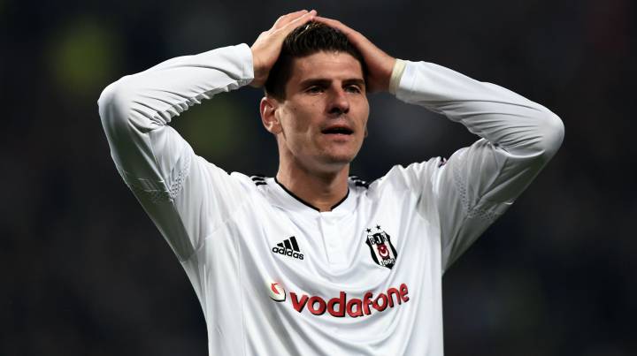 Mario Gómez cerca de fichar por el Borussia Dortmund