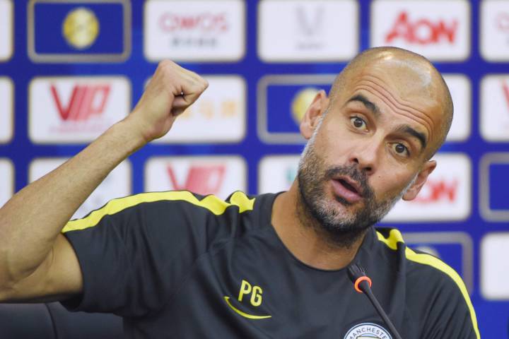 Guardiola se queja en China: "El césped era inaceptable"