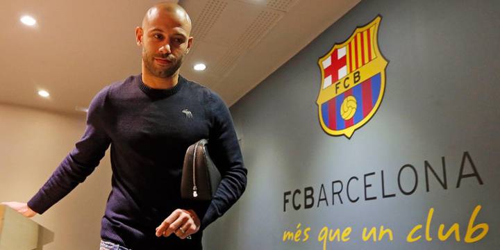Barcelona reward Mascherano with contract extension