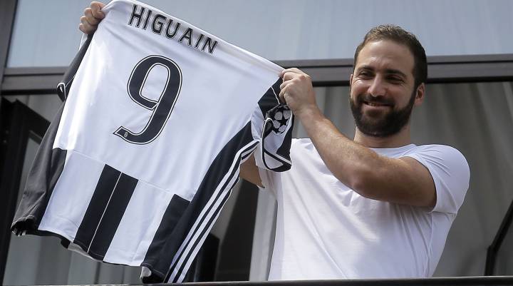 El Madrid recibirá 2,25 millones por el cambio de Higuaín
