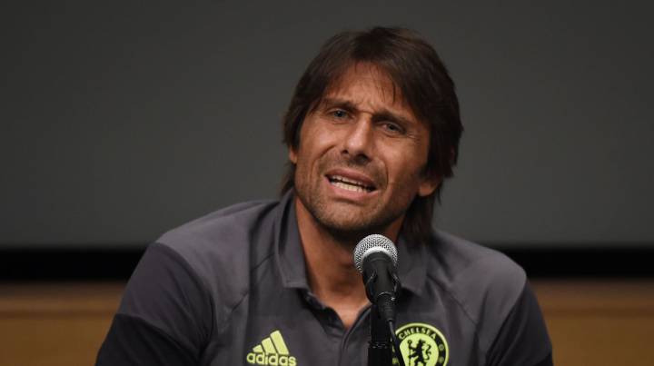 Conte: "Diego Costa tiene que ser claro conmigo y con el club''