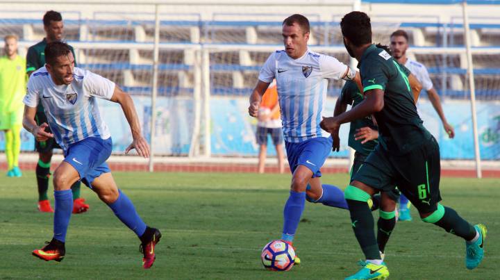 El Málaga vence al Al Ahli sin esfuerzo con gol de Kuki