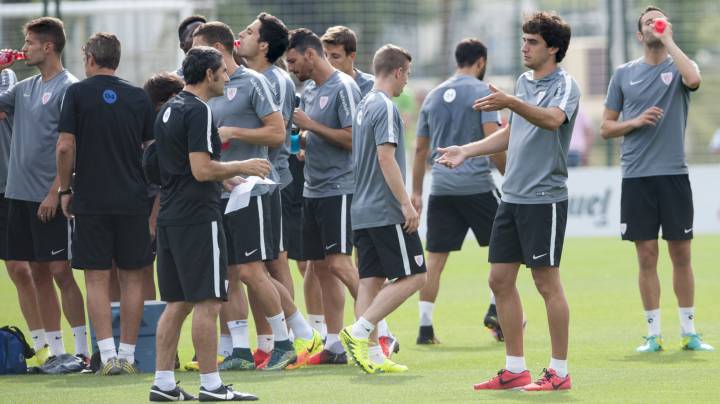 Las dudas asaltan al Athletic: no hay fichajes ni victorias