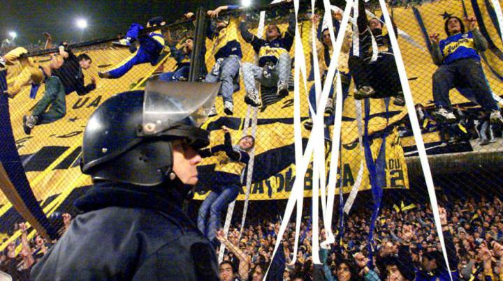 El gobierno argentino quiere sacar a los ultras del fútbol