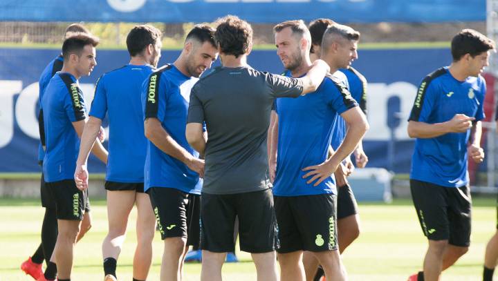 Fuentes abandona el Espanyol y firmará por Osasuna