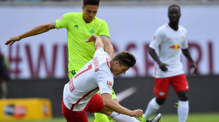 Gris empate del Betis ante un Leipzig superior (1-1)