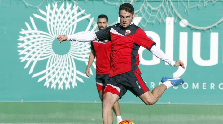 Liberto y Luis Pérez contarán con ficha del filial