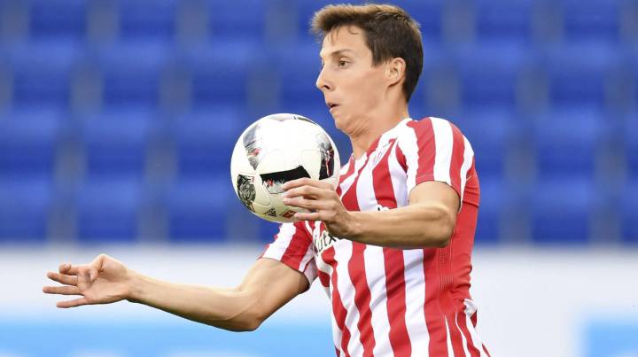 El Elche cierra el fichaje del delantero Guillermo Fernández