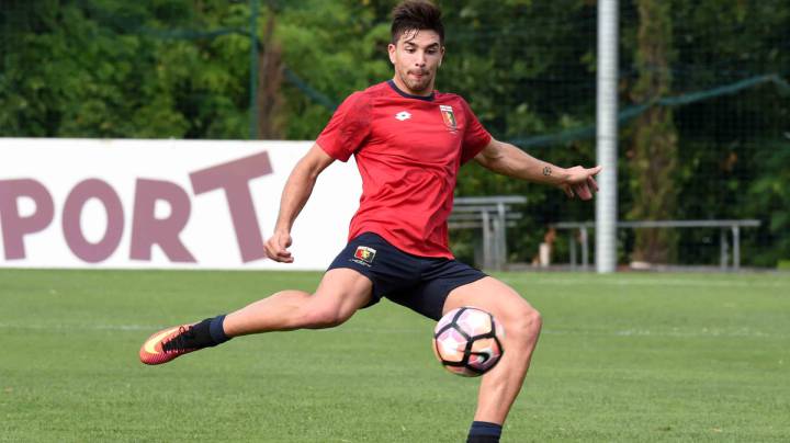 Giovanni Simeone, al Génova por 3,4 millones de dólares