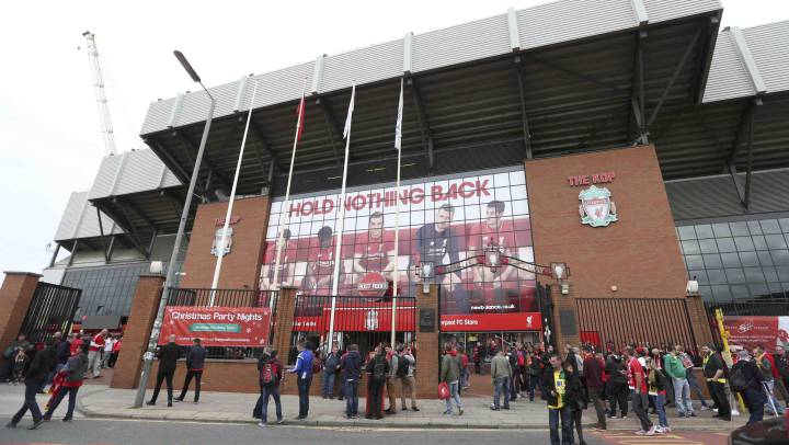 Los dueños del Liverpool niegan la venta a capital chino