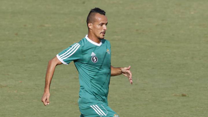 Betis terminate Kadir contract