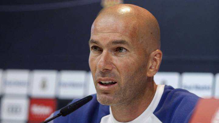 Zidane: "James playing less could be a problem"